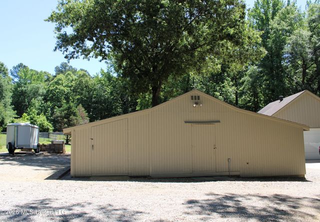 2934 Red Banks Road, Byhalia, MS 38611