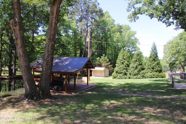 2934 Red Banks Road, Byhalia, MS 38611