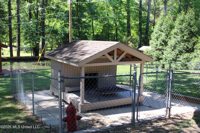 2934 Red Banks Road, Byhalia, MS 38611