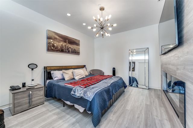 2430 Victory Park Lane 2601, Dallas, TX 75219