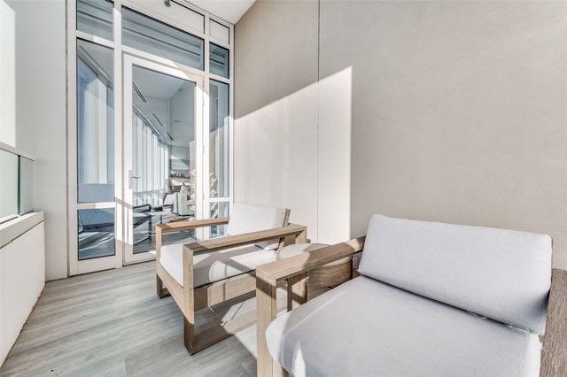 2430 Victory Park Lane 2601, Dallas, TX 75219