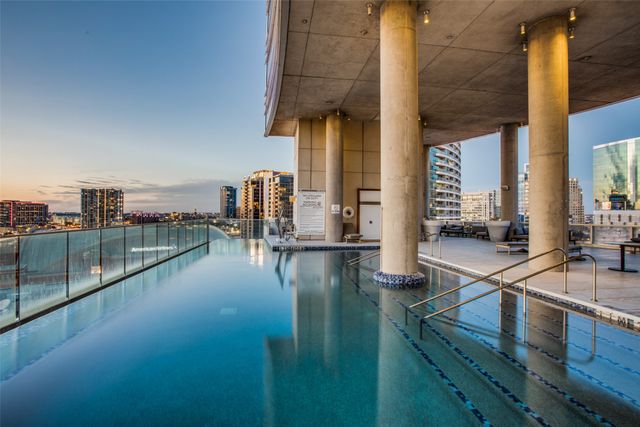 2430 Victory Park Lane 2601, Dallas, TX 75219