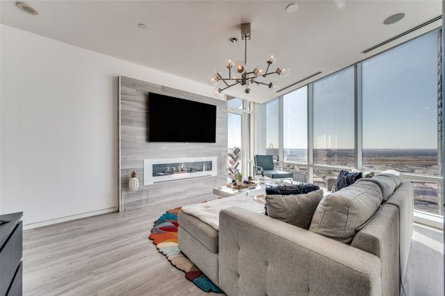 2430 Victory Park Lane 2601, Dallas, TX 75219