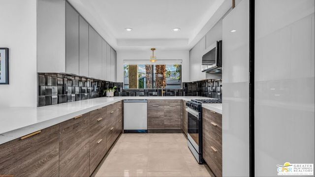 2964 E Orella Circle, Palm Springs, CA 92264