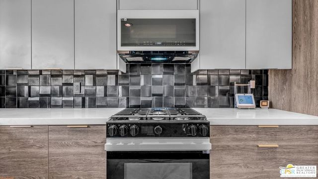 2964 E Orella Circle, Palm Springs, CA 92264