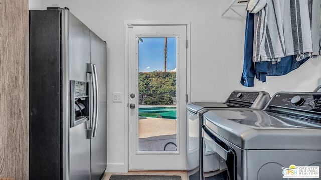 2964 E Orella Circle, Palm Springs, CA 92264