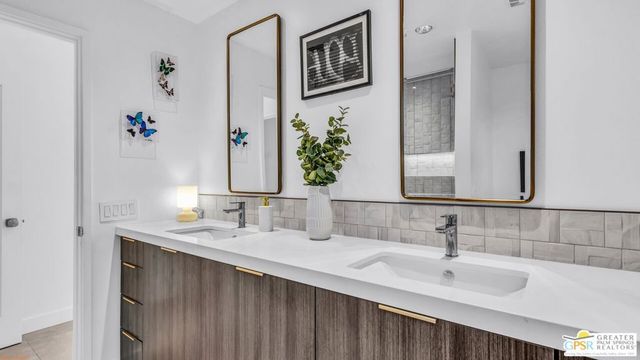 2964 E Orella Circle, Palm Springs, CA 92264