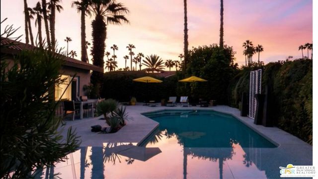 2964 E Orella Circle, Palm Springs, CA 92264