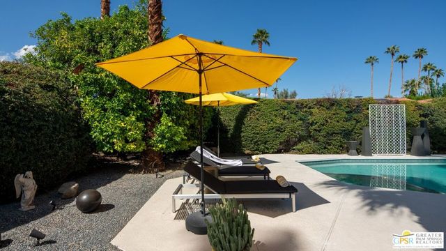 2964 E Orella Circle, Palm Springs, CA 92264