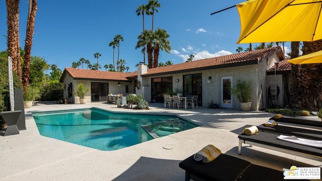 2964 E Orella Circle, Palm Springs, CA 92264