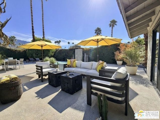 2964 E Orella Circle, Palm Springs, CA 92264