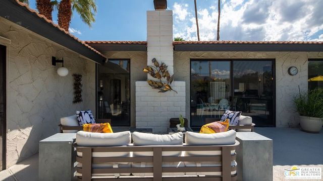 2964 E Orella Circle, Palm Springs, CA 92264