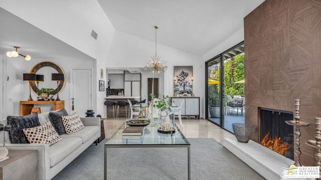 2964 E Orella Circle, Palm Springs, CA 92264