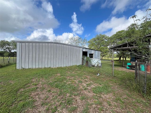 1475 Cr 16, Altair, TX 77412