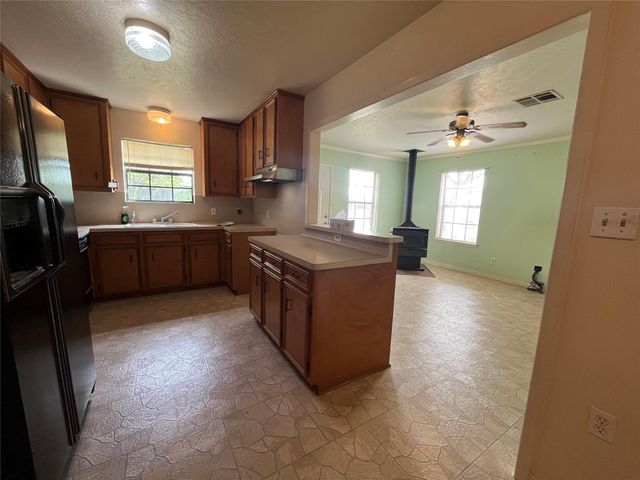 1475 Cr 16, Altair, TX 77412