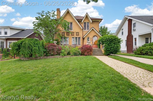 2920 Riverside Drive, Trenton, MI 48183