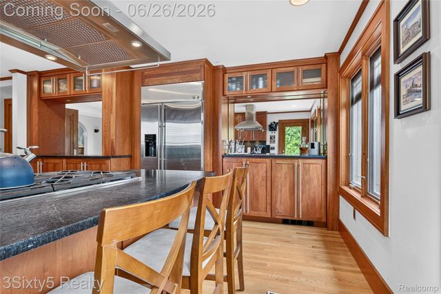 2920 Riverside Drive, Trenton, MI 48183