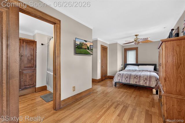 2920 Riverside Drive, Trenton, MI 48183