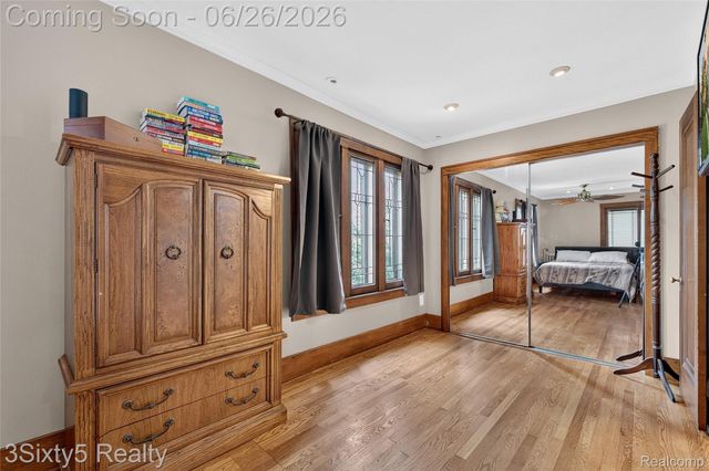 2920 Riverside Drive, Trenton, MI 48183