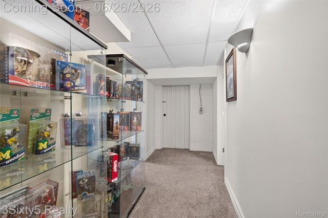 2920 Riverside Drive, Trenton, MI 48183