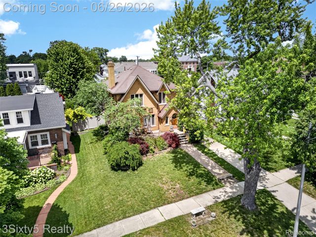 2920 Riverside Drive, Trenton, MI 48183