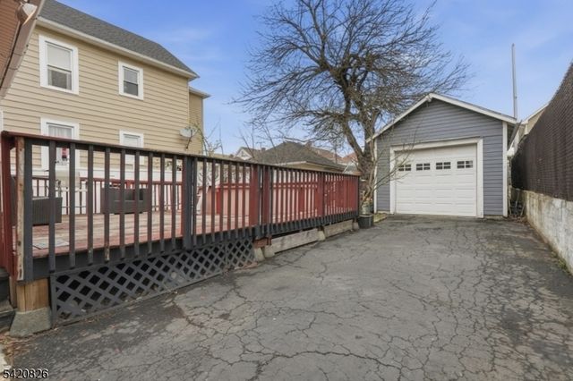 923 Kilsyth Rd, Elizabeth City, NJ 07208