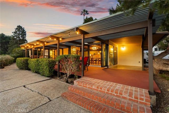 2215 W 34th Street, San Pedro, CA 90732