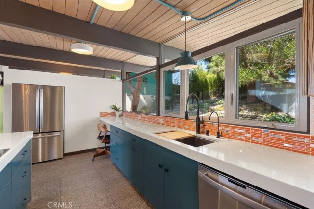 2215 W 34th Street, San Pedro, CA 90732