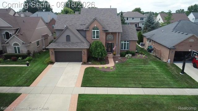 48583 Village Drive, Macomb Township, MI 48044