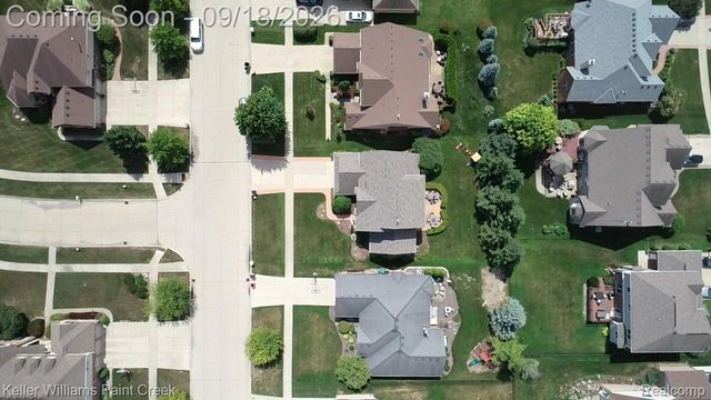 48583 Village Drive, Macomb Township, MI 48044