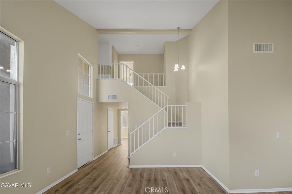 Image 5 of property listing at 2812 Minford, Lancaster, CA 93536