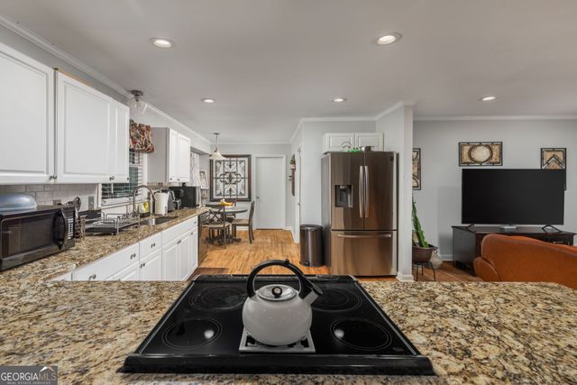 1422 Forest Hill Road, Macon, GA 31210