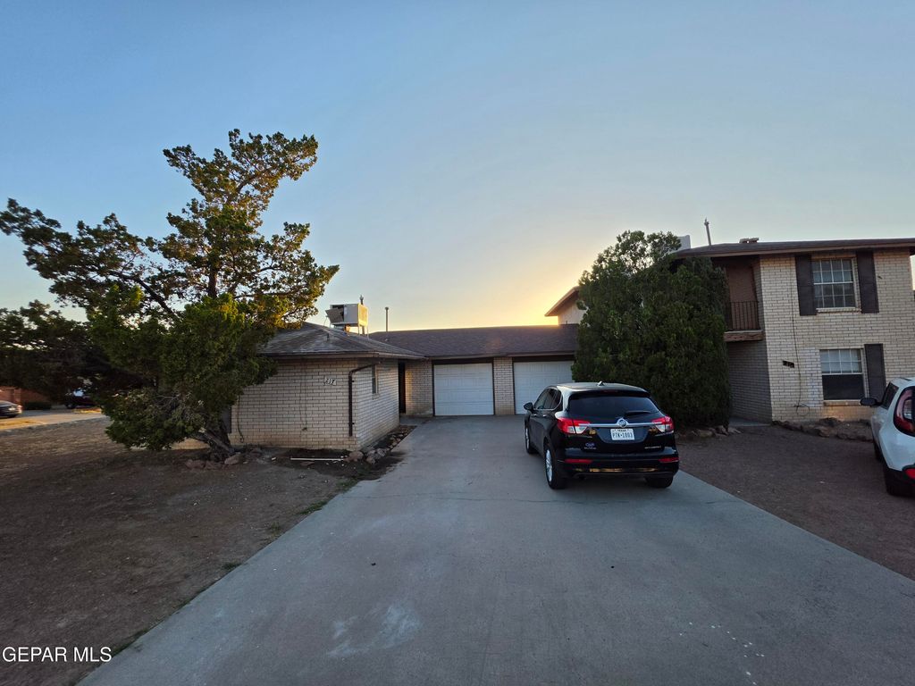 217 PALMARY Drive, El Paso, TX 79912