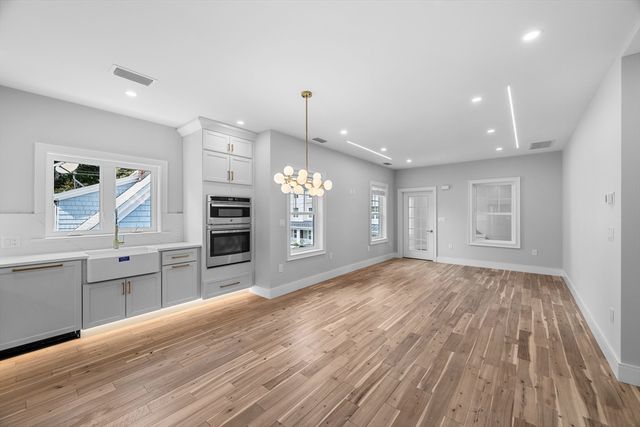 30 Pitman Rd 2, Swampscott, MA 01907