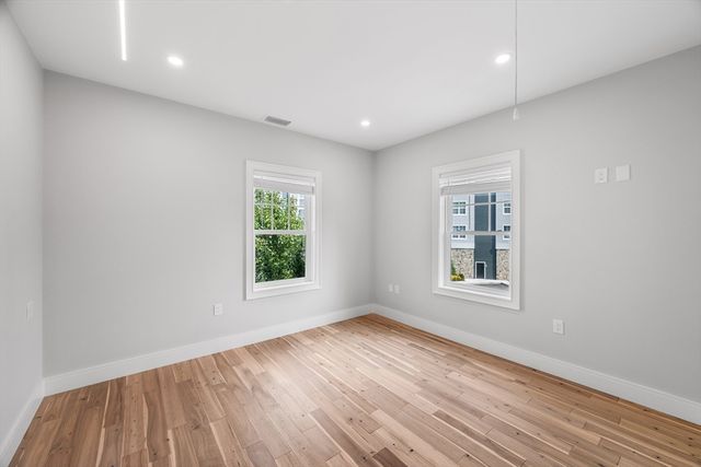 30 Pitman Rd 2, Swampscott, MA 01907