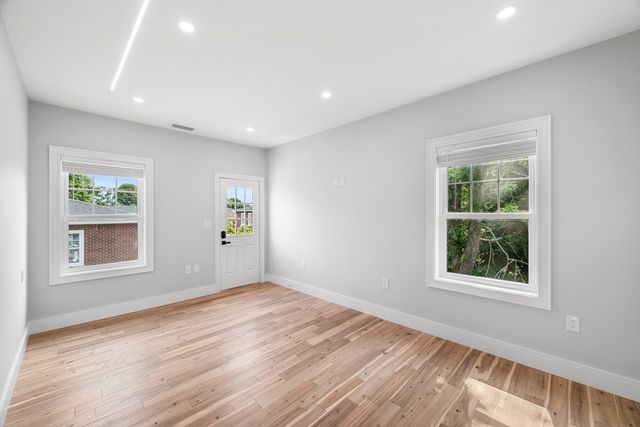 30 Pitman Rd 2, Swampscott, MA 01907