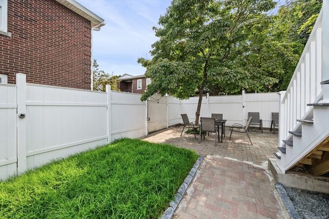 30 Pitman Rd 2, Swampscott, MA 01907