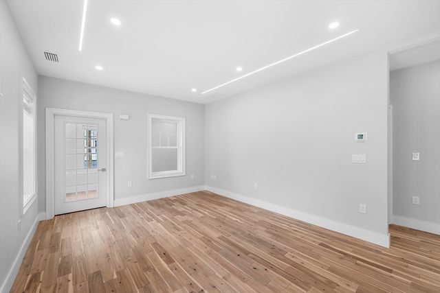 30 Pitman Rd 2, Swampscott, MA 01907