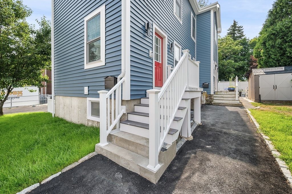 30 Pitman Rd 2, Swampscott, MA 01907