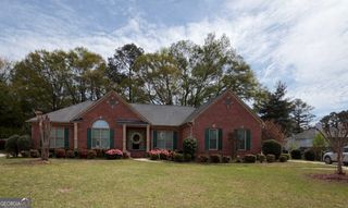 1760 SE Heatherstone Hollow SE, Conyers, GA 30013