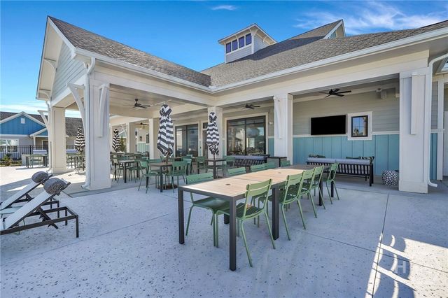 16 Dogwood Circle, Port Wentworth, GA 31407