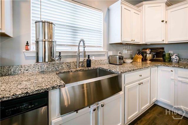 16 Dogwood Circle, Port Wentworth, GA 31407