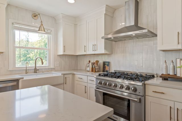 5728 Cloverland Pl, Brentwood, TN 37027