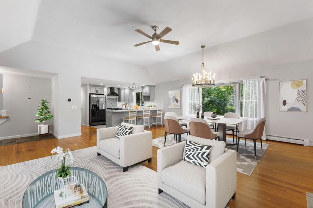 2 Fairway Circle, Sandwich, MA 02563