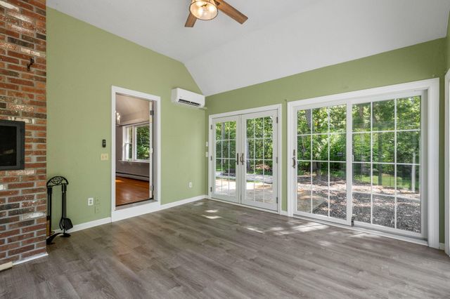 2 Fairway Circle, Sandwich, MA 02563