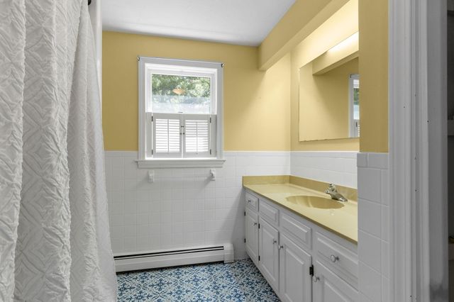 2 Fairway Circle, Sandwich, MA 02563
