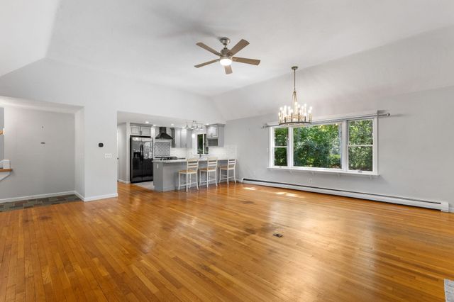 2 Fairway Circle, Sandwich, MA 02563