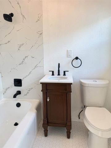 1848 Portsmouth Street 3, Houston, TX 77098