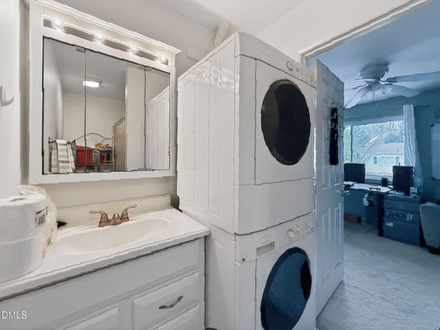 220 Elizabeth Street Apt A15, Chapel Hill, NC 27514