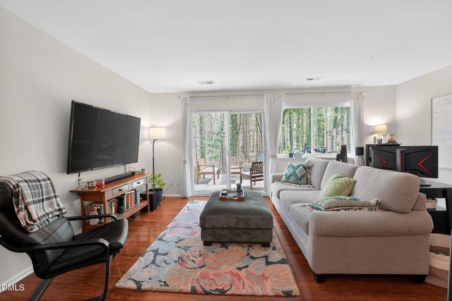 220 Elizabeth Street Apt A15, Chapel Hill, NC 27514